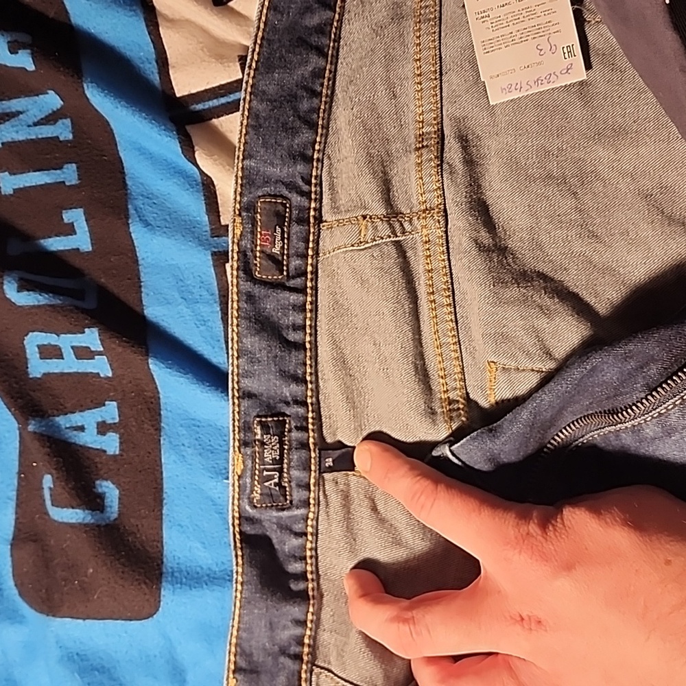 Armani Jeans - Picture 3 of 4